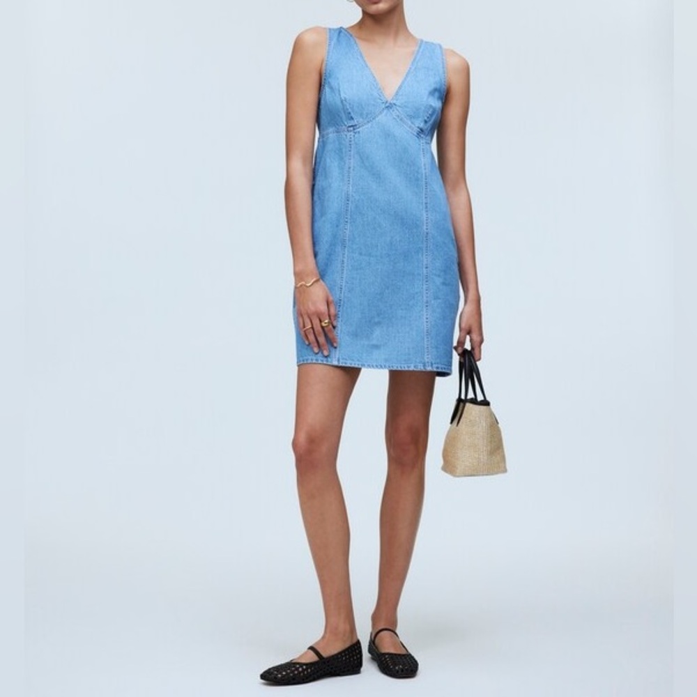 Madewell Denim ariana v neck mini dress in miona wash
